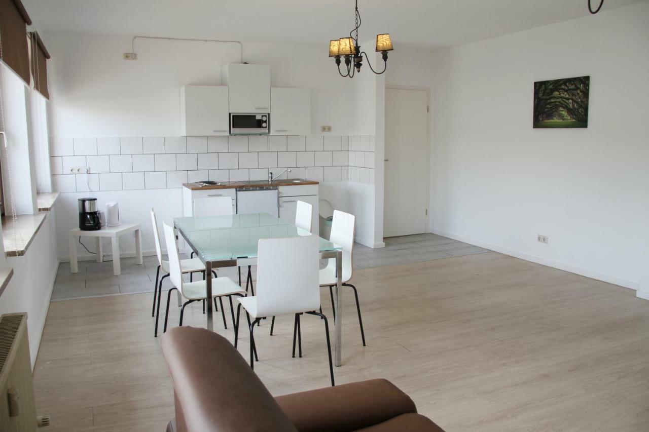 Monteurwohnung Satzvey メッヒャーニッヒ エクステリア 写真