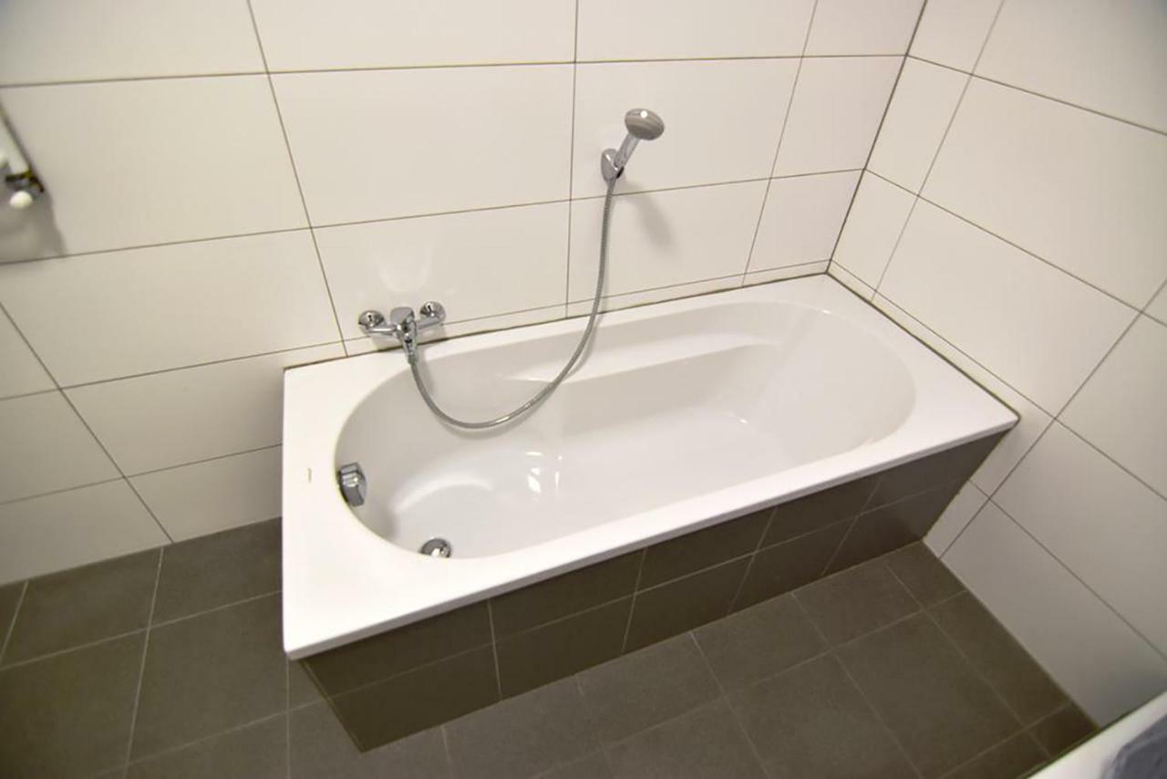 Monteurwohnung Satzvey メッヒャーニッヒ 部屋 写真